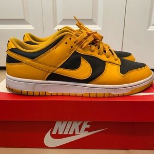 Nike Dunks